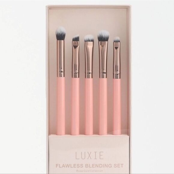 Luxie Rose Gold Collection Flawless Blending Set - Picture 2 of 11